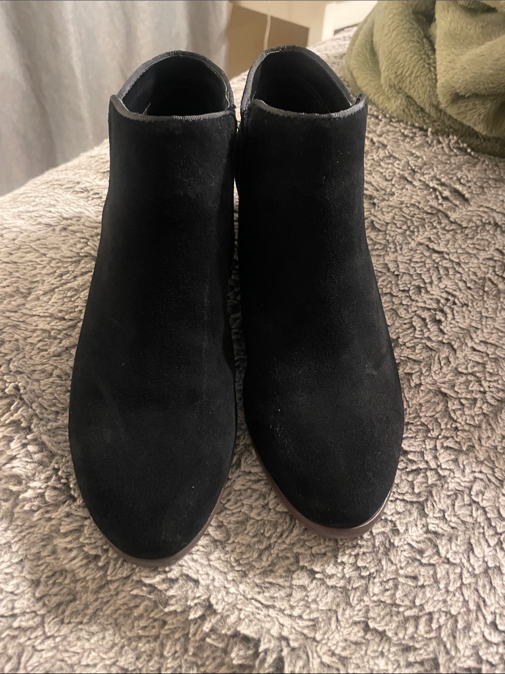 Crown Vintage Black Suede Ankle Booties Tabitha NEW (never worn)  6 1/2